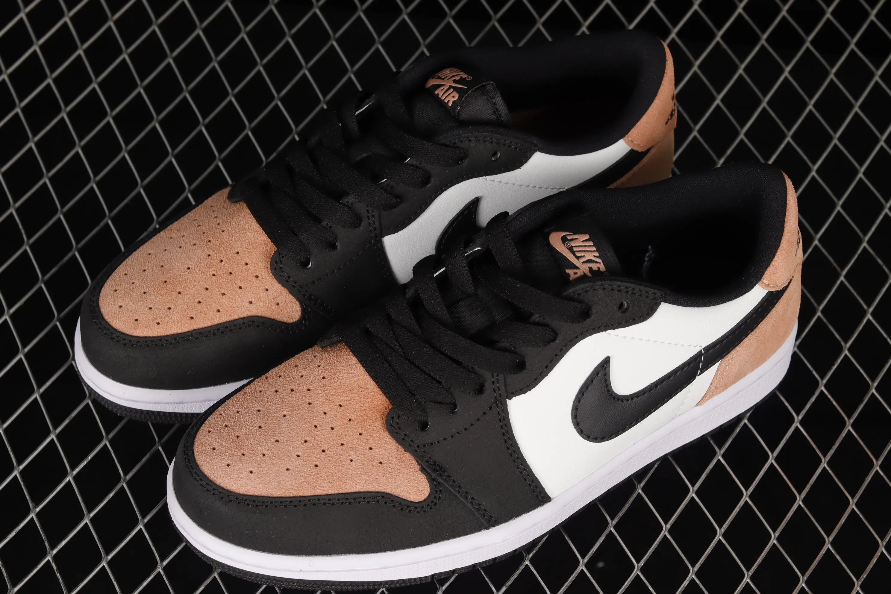All categories Air Jordan Jordan series basketball shoes Air Jordan 1 Low Z version Air Jordan 1 Low OG "Bleached Coral" AJ1 Joe 1 black powder cultural basketball shoes CZ0790-061